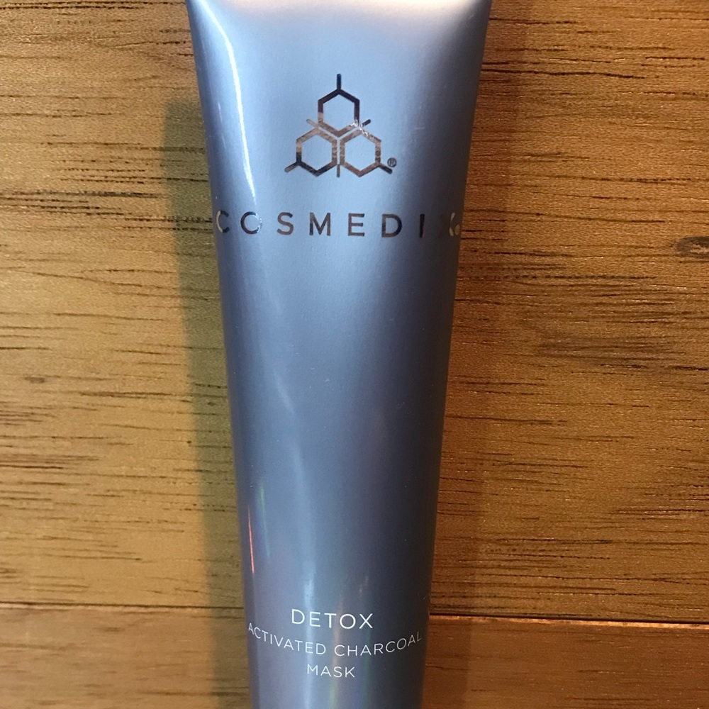 Cosmedix Charcoal detox mask